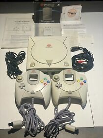 SEGA Dreamcast Console With Controllers and 4x Memory card