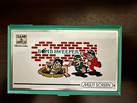 Vintage Original Nintendo Game Watch Bomb Sweeper BD-62  Japan Retro Game