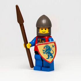Lego Caslte Lion Knights:  Crusader Axe w/ Shield, Spear (cas107) 6049 Viking