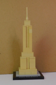 LEGO ARCHITECTURE NY LOT: Empire State Building 21002 Rockefeller Center 21007