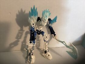 LEGO BIONICLE: Strakk (8982) Complete With Ball.  NO Instructions  Or Canister