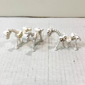 LEGO 3x White Skeletal Horses Horse Skeleton Castle Prison Carriage 7079 7092