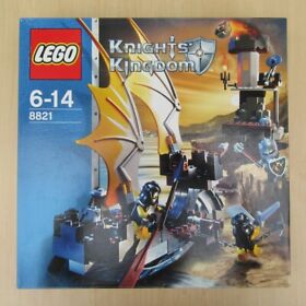 LEGO Knights' Kingdom 8821 Rogue Knight Battleship New Box Does Have Damege