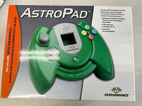 Astropad Performance GREEN Sega Dreamcast Controller *NEW IN FACTORY BOX* (F-1)