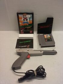 Wild Gunman Nintendo NES Complete w/Light Gun US/Canadian Hang tab 5 screw Mint