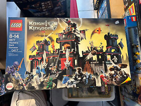 New Sealed Lego VLADEK's DARK FORTRESS 8877 Evil Castle Knights Danju from 2005