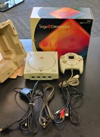 SEGA Dreamcast Launch Edition Home Console - White In Box Tested Working 