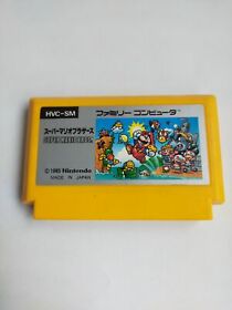Super Mario Bros. pre-owned Nintendo Famicom NES Tested