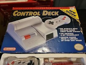 Nintendo NES-101 Top Loader Control Deck Console New  Open Box Matching Serial #
