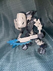 LEGO Bionicle Metru Nui Toa Hordika 8741: Nuju (complete with Rhotuka Spinner)