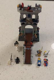 LEGO Castle: Fantasy Era #7079 Drawbridge Defense - 99% Complete