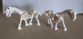 Lego 2 White Horses Skeletal 59228 7090 7079 5372 Fantasy Era Castle Skeleton