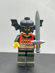 LEGO Fright Knight Basil Bat Lord Sword Helmet Castle Minifigure 6031 9376 6099