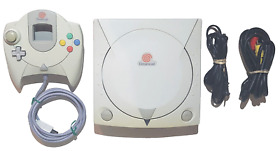 Sega Dreamcast HKT-3020 White Console W/ Controller, Cables, & 4 Games. Tested!
