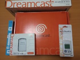 Dreamcast main unit HKT3000, extra software, many promotional items