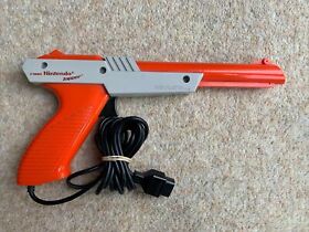 NES Nintendo Entertainment System Original Genuine Zapper Light Gun