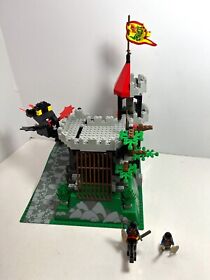 LEGO Castle: Dragon Knights: Fire Breathing Fortress 6082 (1993) See description