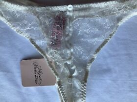 Agent Provocateur ANNOUSHKA THONG AP Size 4 in WHITE - BNWT