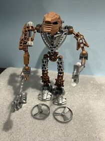 LEGO 8739 - Bionicle Toa Hordika: Onewa - 100% Complete with 2 spinners
