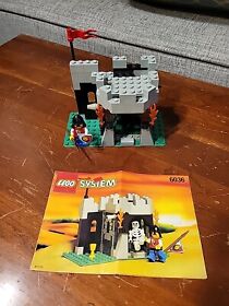 Vintage 1995 Lego Set 6036 Skeleton's Surprise: 100% Complete W/ Manual