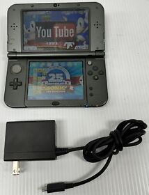 Nintendo 3DS XL Grey W/ Charger