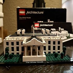 LEGO ARCHITECTURE: The White House (21006) Complete