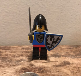 LEGO Castle Black Falcon Knight Minifigure from 1987 w Shield set 6062 6035 6103