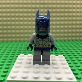 LEGO Batman Light Gray Dark Blue Minifigure Bat022 From 7787 7786 Rare Retired