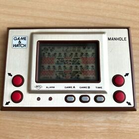 Game & Watch Manhole MH-06 Gold Series Portable Game Console 1981 Model Nintendo