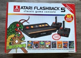 ATARI FLASHBACK 5 RETRO GAME CONSOLE 92 Built In Games 2 Wireless Controllers