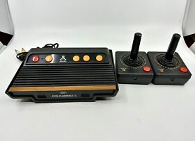 Atari Flashback 4 Game Console 2 Wireless Controllers & Power Adapter Untested