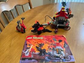 LEGO 6047 Castle Traitor Transport Fright Knights Sealed 100% Complete Dragon