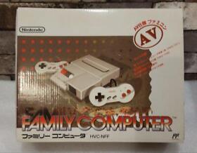 NEW FAMILY COMPUTER  Nintendo console Free Shipping Japan VG condition in box