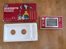 1983 NINTENDO GAME AND WATCH ***MARIO CEMENT FACTORY***!!!
