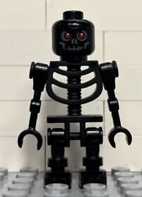 LEGO Castle Minifigure cas327 Fantasy Era - Skeleton Warrior - 7094 7079 7092
