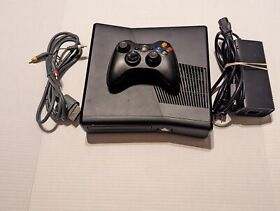 Microsoft Xbox 360 S Slim 320GB 1439 Console w/ Controller Cords Free Shipping