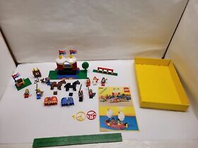 Lego Castle Lion Knights 6060 Knight's Challenge (1989): 100% Comp w/Instruction