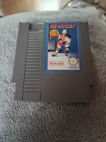 Ice Hockey Classic Serie Nintendo NES !! Sehr Guter Zustand !!