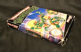 Videogame NES Nintendo Boxed Teenage Mutant Hero Turtles 1990 & lefalets