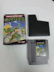  Nintendo NES Game TEENAGE MUTANT HERO TURTLES