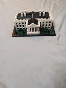 LEGO ARCHITECTURE: The White House (21006)