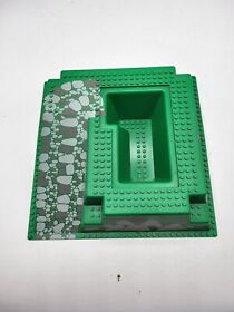 Vintage Lego Baseplate Raised Pit 32x32 Green/Grey Castle 6086/6081 Black Knight