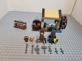 LEGO Kingdoms (6918) Blacksmith Attack 100% complete