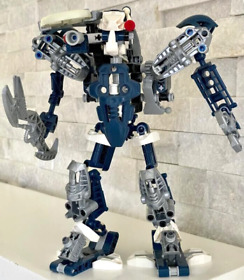 Bionicle Metru Nui Titan Warrior Krekka 8623.  Complete  .