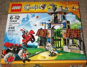 Lego Castle 70402 ~ THE GATEHOUSE RAID  Retired NISB Horse Knight FREE SHIPPING 