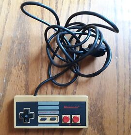 Original Vintage Nintendo NES Controller NES-004! Pre-owned, Tested!