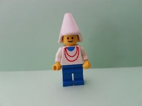 LEGO Figure Knights Miss Maiden from 6023 Maiden's Cart 80s
