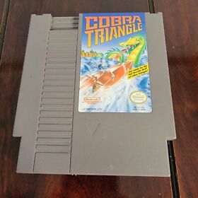 Cartucho de videojuego Cobra Triangle Nintendo NES barco carreras solamente