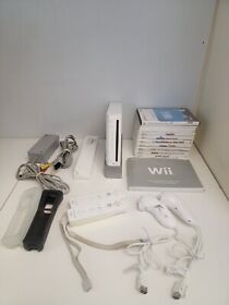 Nintendo Wii Console Bundle RVL-001 - White 11 Games 2 wiimotes all cords Tested