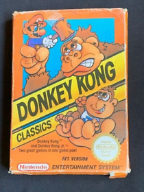 Donkey Kong Classics Nintendo NES game with manual FRA version of cart